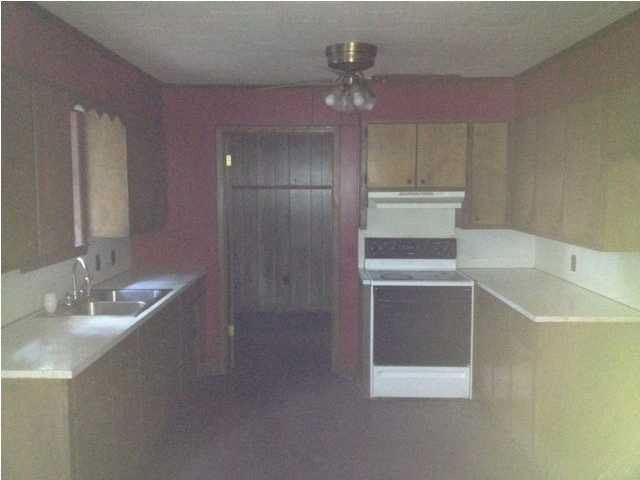 205 Cove Road Fulton, MS 38843 - Photo 3 of 9 kitchen