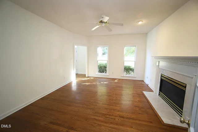 $559,900 | 725 Little Leaf Court, Holly Springs, NC 27540