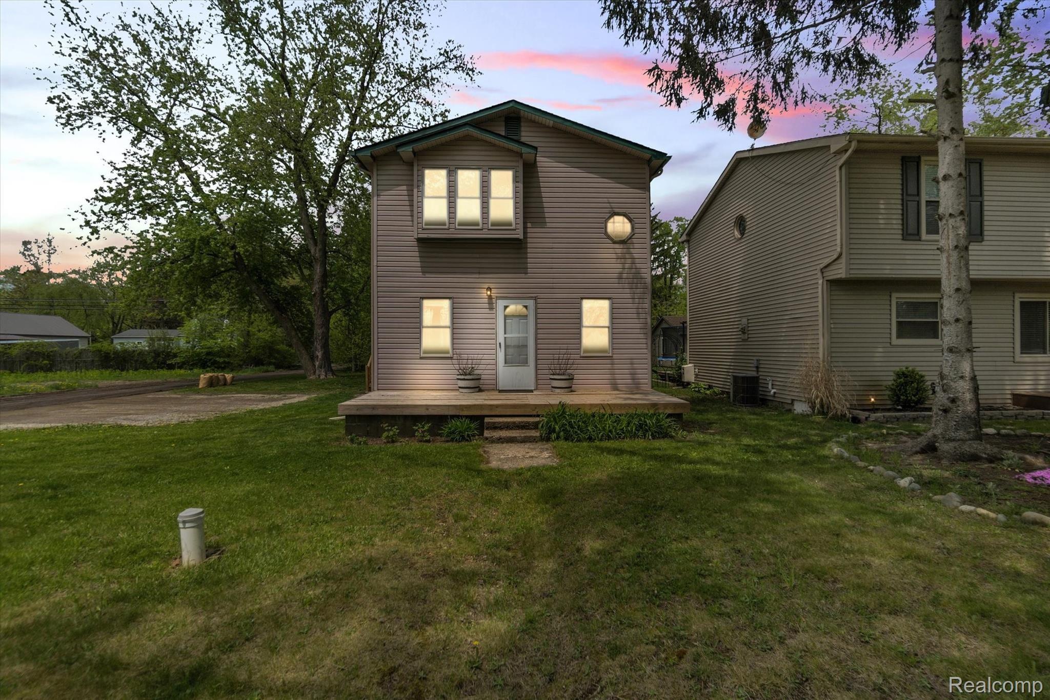 4715 Eagle Road Highland, MI 48356 - Photo 1 of 35 01-4715-Eagle-WindowStill-Real-Estate-Photography-1.jpg