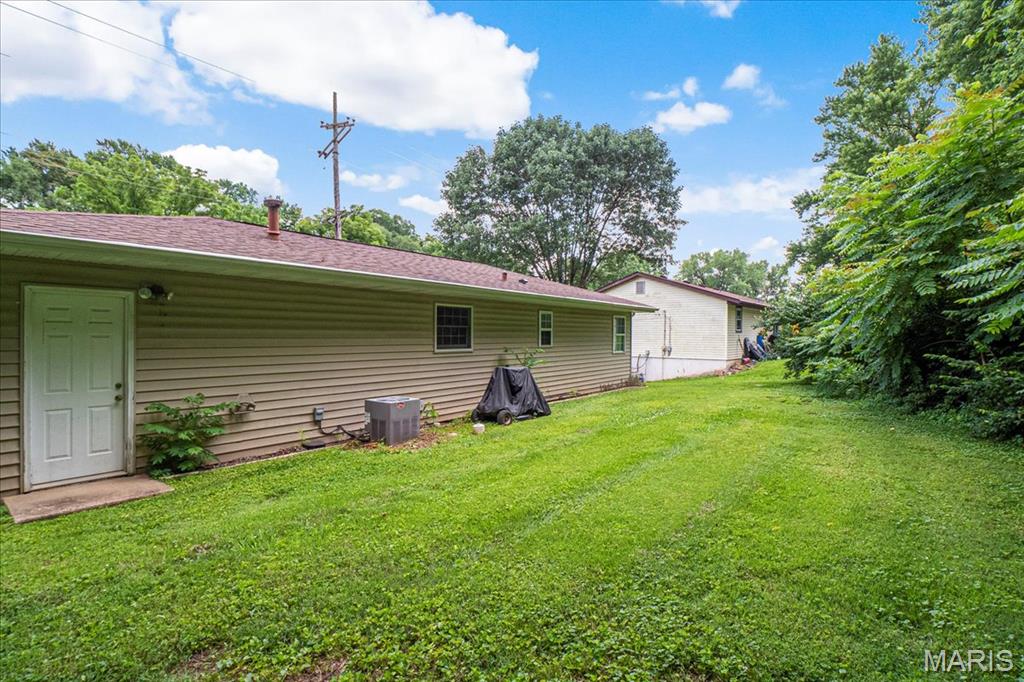 902 Caseyville Road Collinsville, IL 62234 - Photo 17 of 23 Gallery Image 17