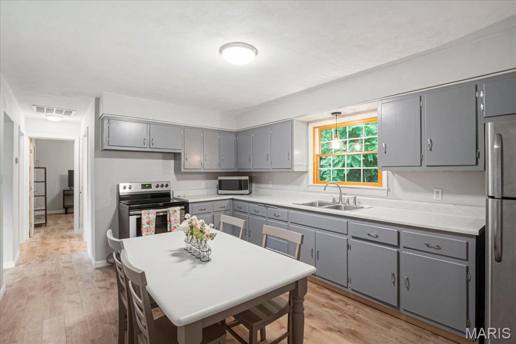 902 Caseyville Road Collinsville, IL 62234 - Photo 7 of 23 Gallery Image 7