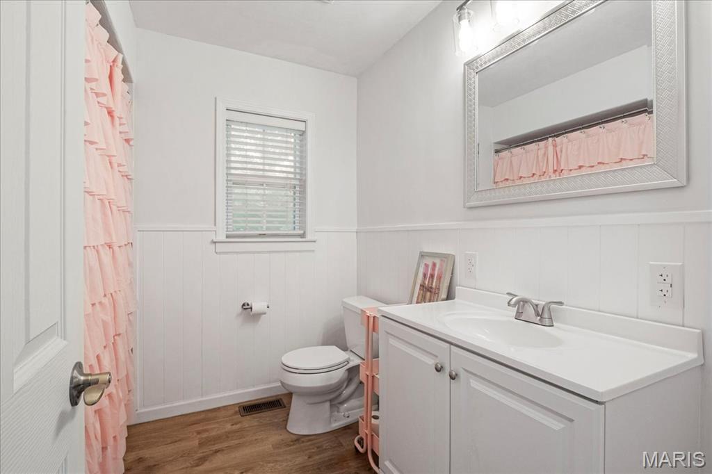 902 Caseyville Road Collinsville, IL 62234 - Photo 9 of 23 Gallery Image 9