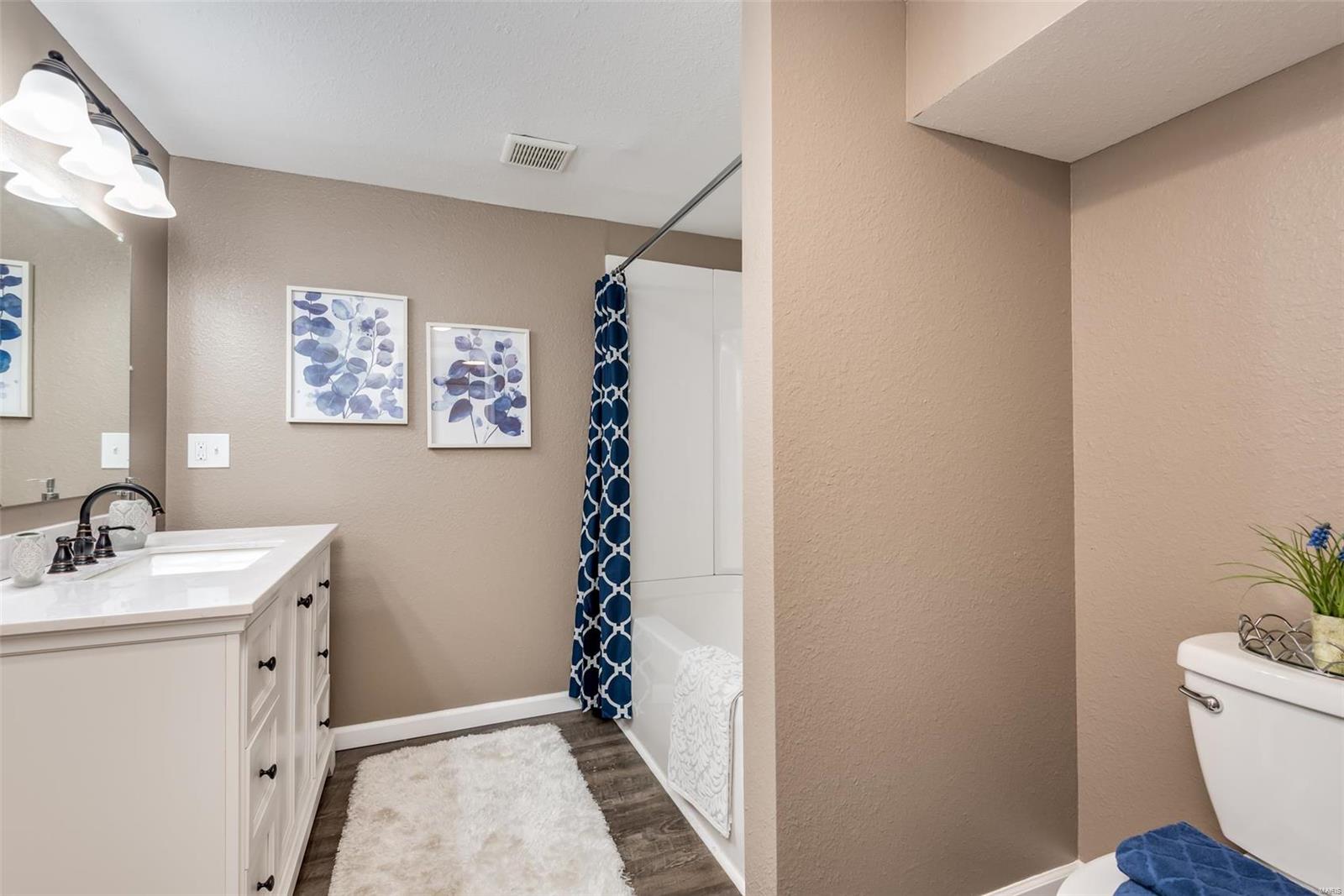 9710 Holy Cross Road Fairview Heights, IL 62208 - Photo 19 of 25 Gallery Image 19