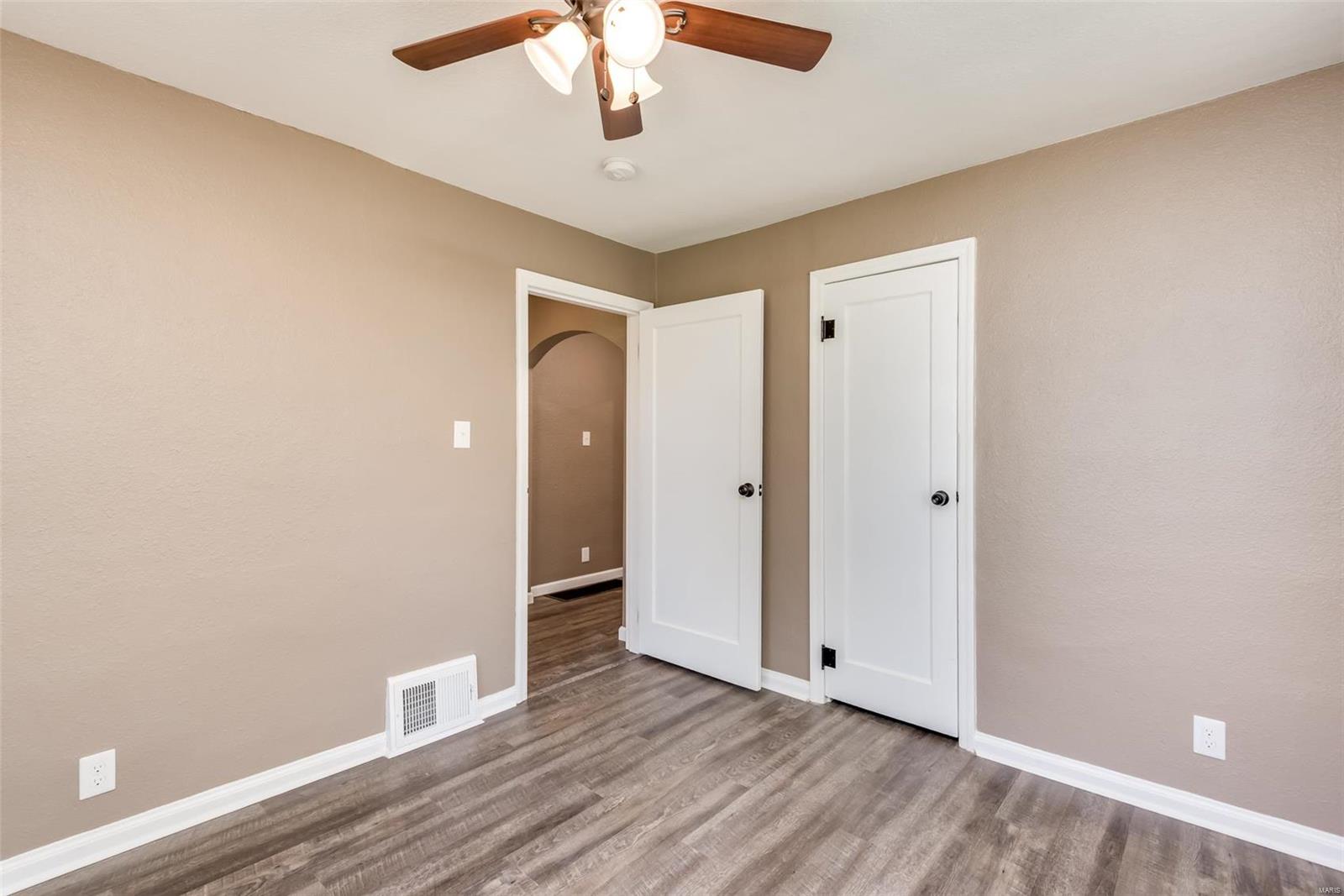 9710 Holy Cross Road Fairview Heights, IL 62208 - Photo 21 of 25 Gallery Image 21