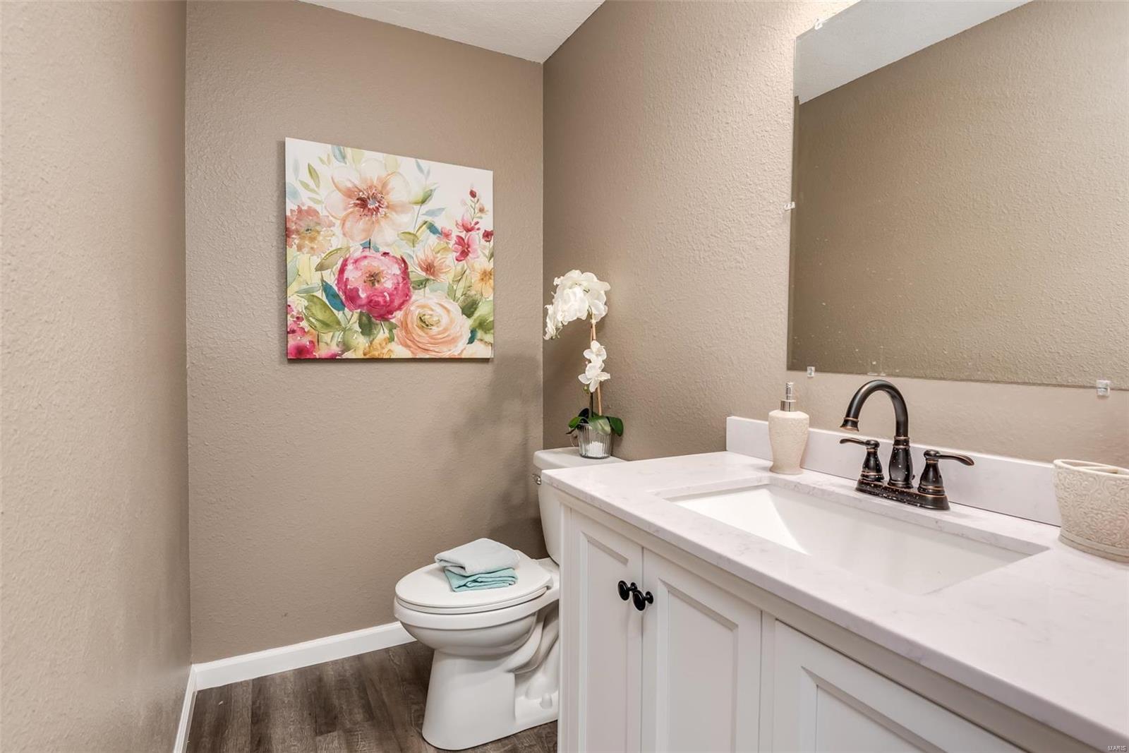 9710 Holy Cross Road Fairview Heights, IL 62208 - Photo 22 of 25 Gallery Image 22