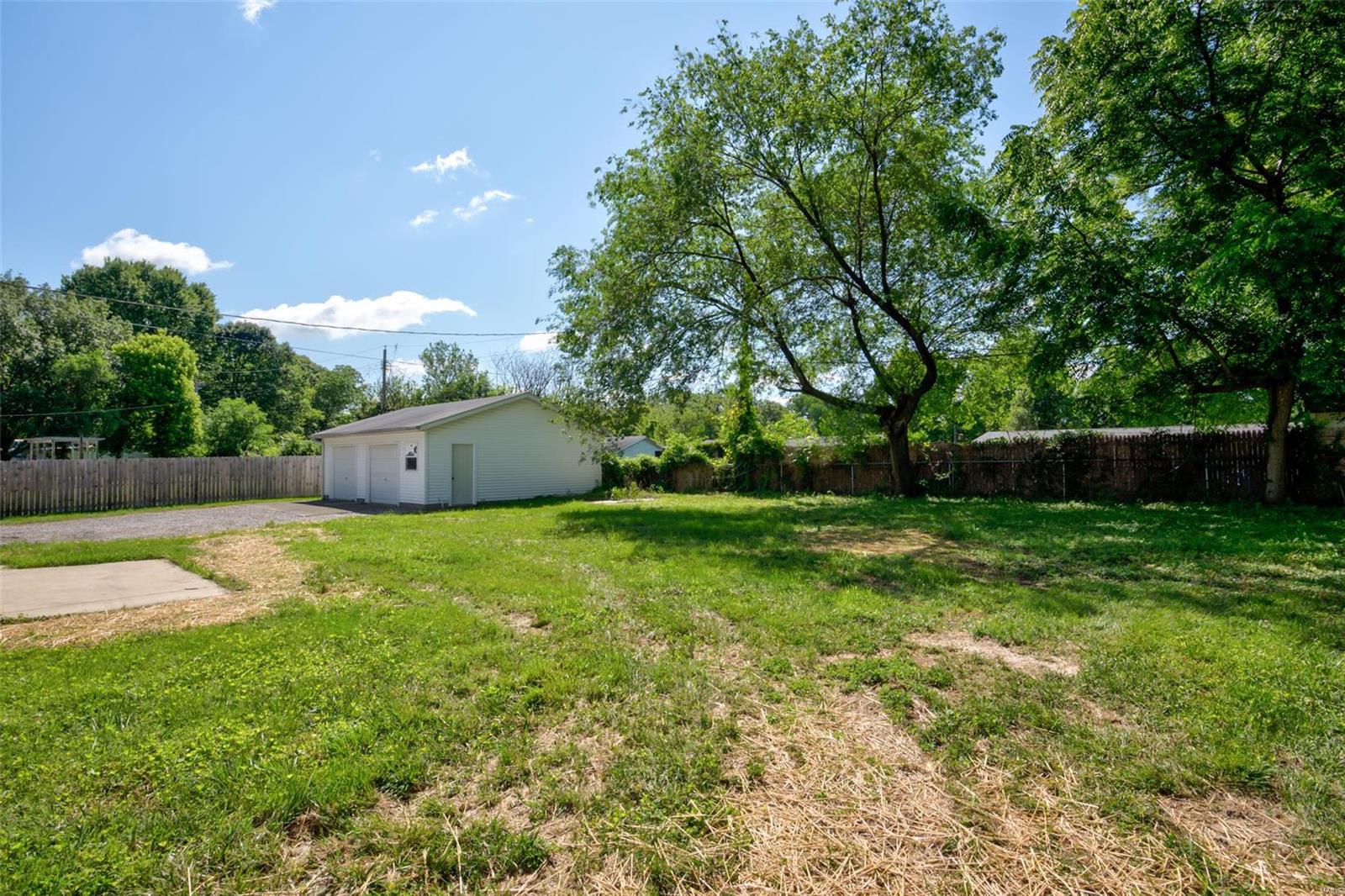 9710 Holy Cross Road Fairview Heights, IL 62208 - Photo 7 of 25 Gallery Image 7