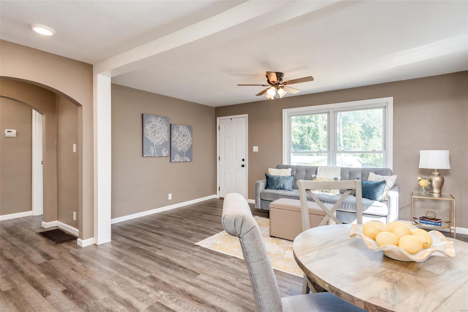 9710 Holy Cross Road Fairview Heights, IL 62208 - Photo 10 of 25 Gallery Image 10