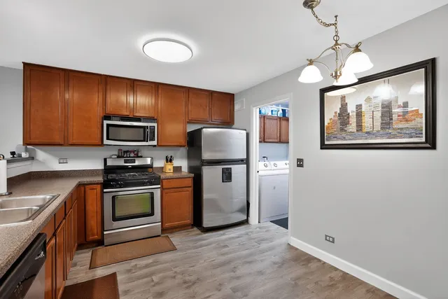 $255,000 | 32456 North Mackinac Lane, Lakemoor, IL 60051