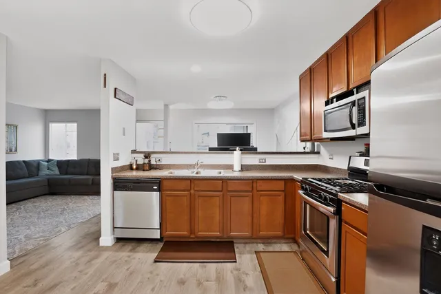 $255,000 | 32456 North Mackinac Lane, Lakemoor, IL 60051