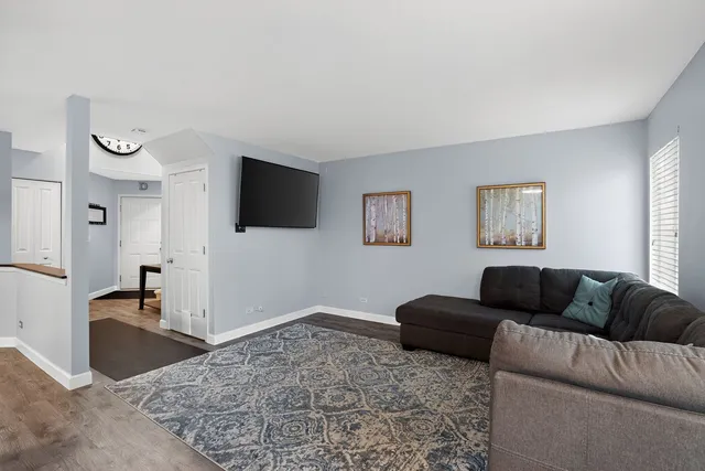 $255,000 | 32456 North Mackinac Lane, Lakemoor, IL 60051