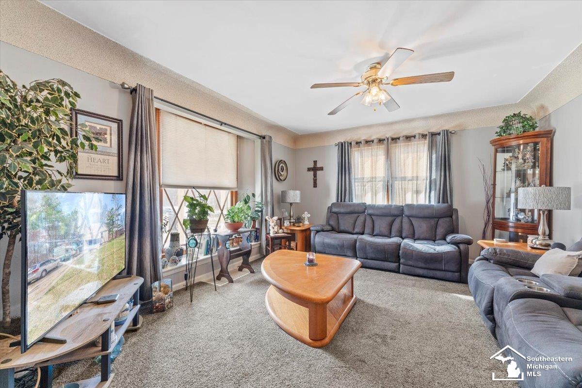16730 Inkster Road Romulus, MI 48174 - Photo 4 of 30