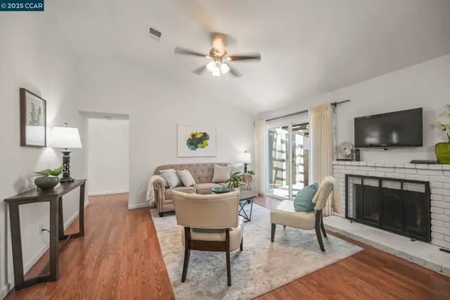 $542,000 | 20 Clark Creek Circle, Clayton, CA 94517