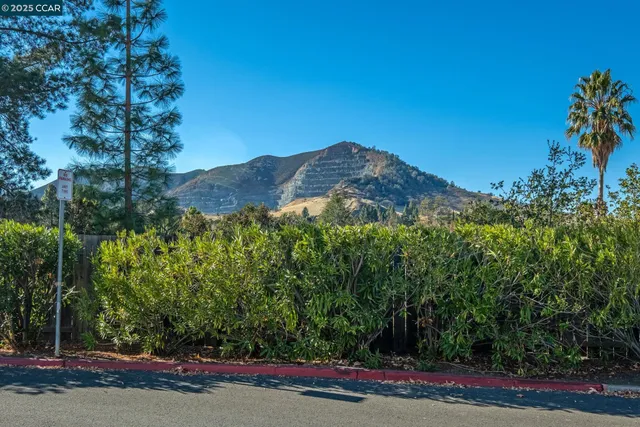 $542,000 | 20 Clark Creek Circle, Clayton, CA 94517