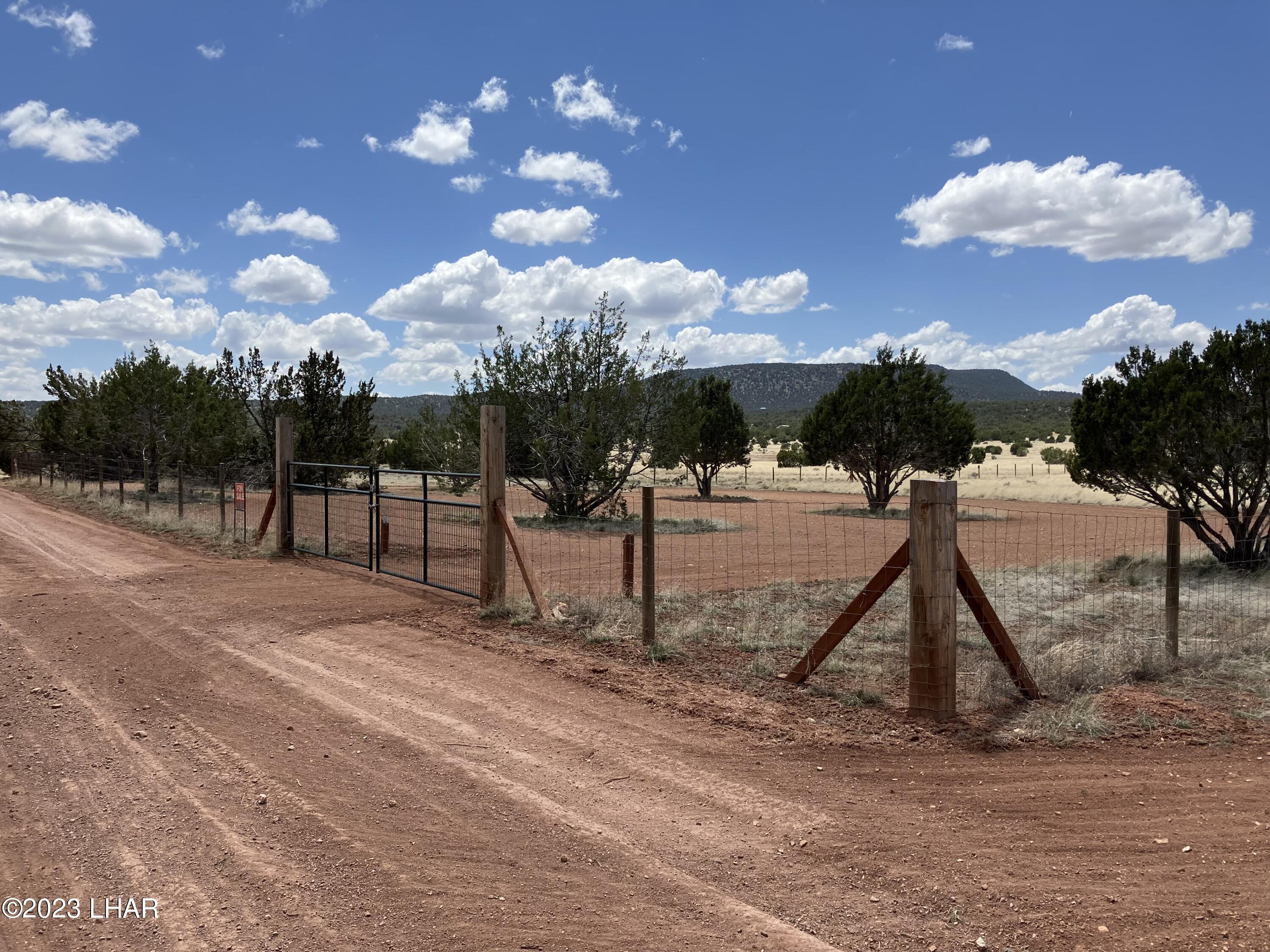 54404 Castano Road Seligman, AZ 86337 - Photo 2 of 5 E24A3DC3-B14E-4F30-9208-E16C28A0C032