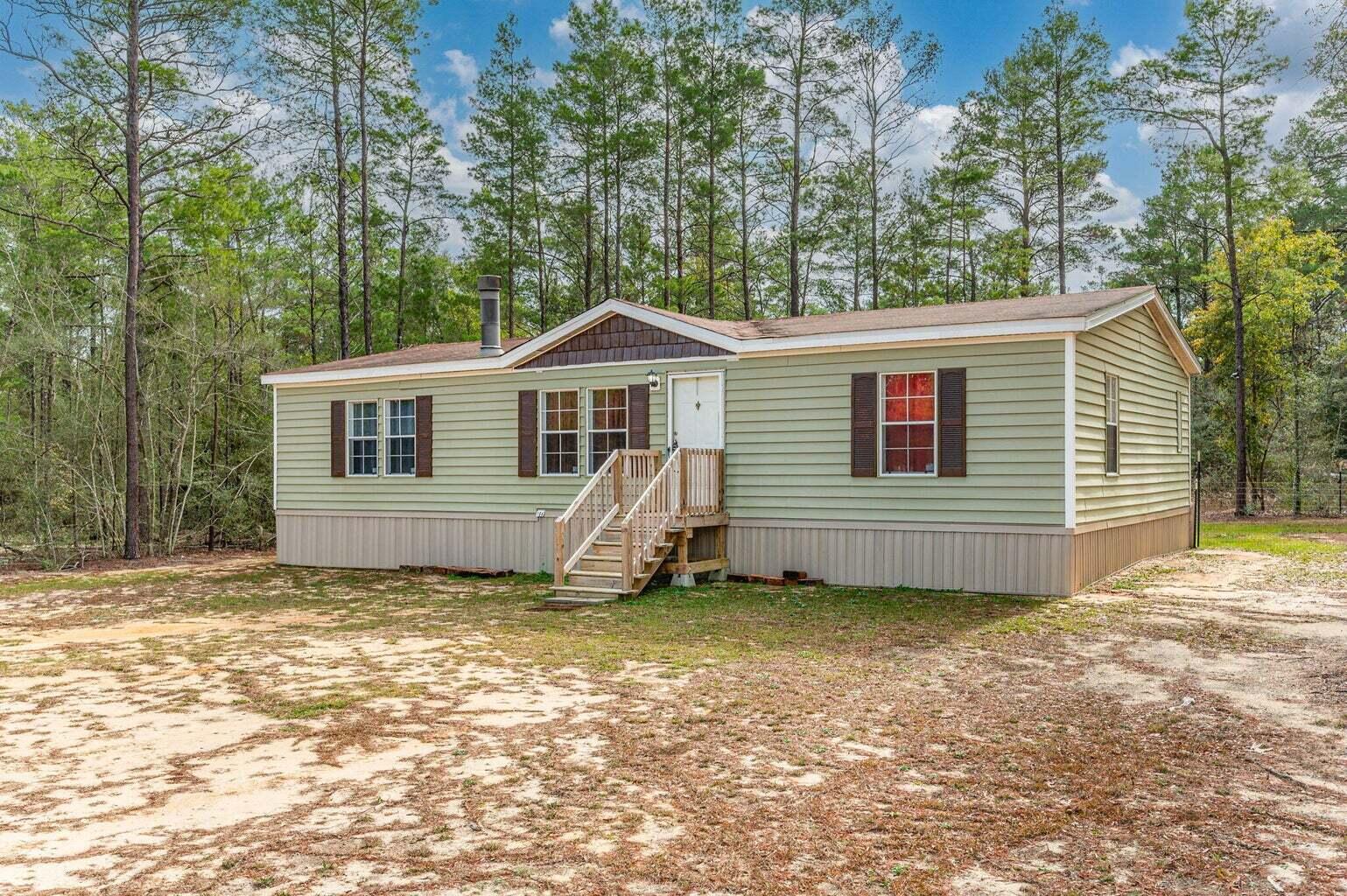 164 Jonquil Avenue DeFuniak Springs, FL 32433 - Photo 2 of 28 20231228164017475968000000-o