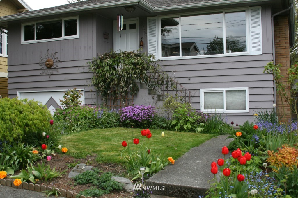 3935 Southwest Elmgrove Street Seattle, WA 98136 - Photo 1 of 20 Gallery Image 1