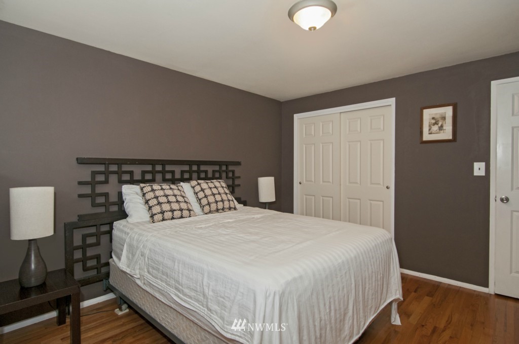 3935 Southwest Elmgrove Street Seattle, WA 98136 - Photo 11 of 20 Gallery Image 11