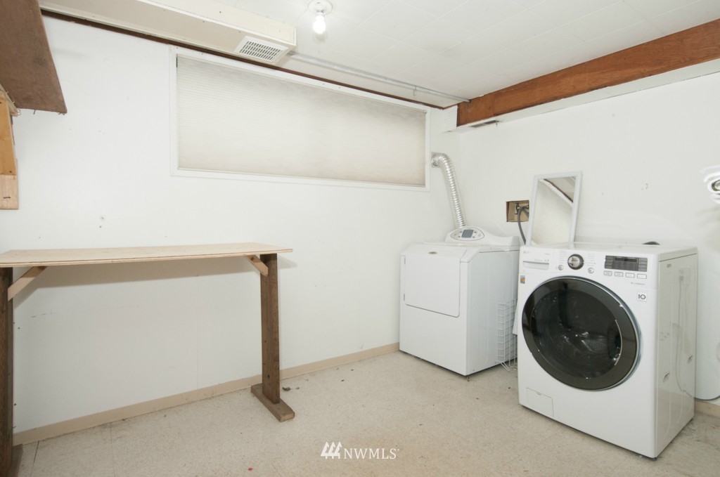 3935 Southwest Elmgrove Street Seattle, WA 98136 - Photo 16 of 20 Gallery Image 16