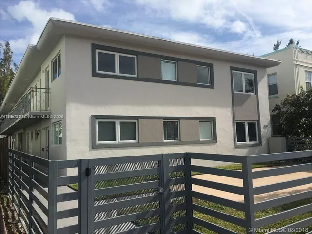 $1,800 | Flamingo-Lummus, Miami Beach, FL 33139