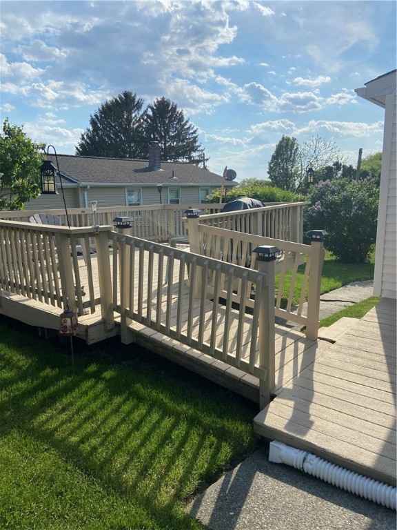 13 John Duggan Road Tiverton, RI 02878 - Photo 14 of 16 Gallery Image 14