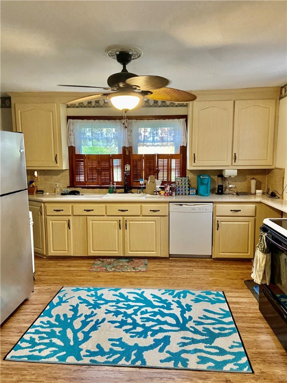 13 John Duggan Road Tiverton, RI 02878 - Photo 5 of 16 Gallery Image 5