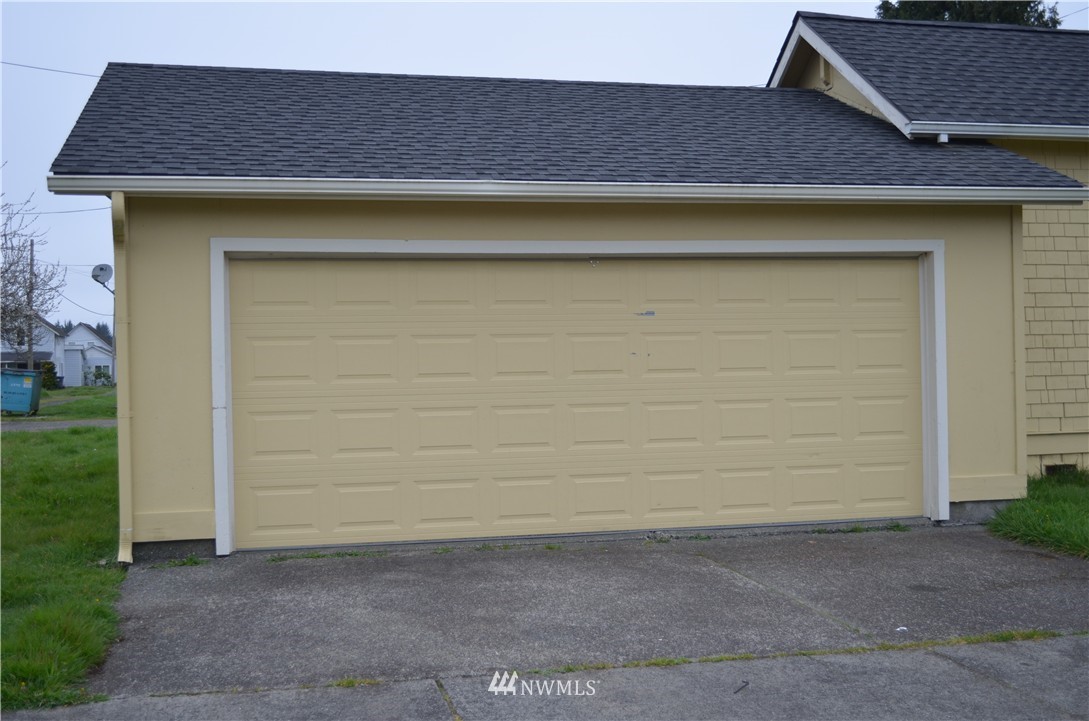 1332 3rd Street Cosmopolis, WA 98537 - Photo 3 of 23 Gallery Image 3