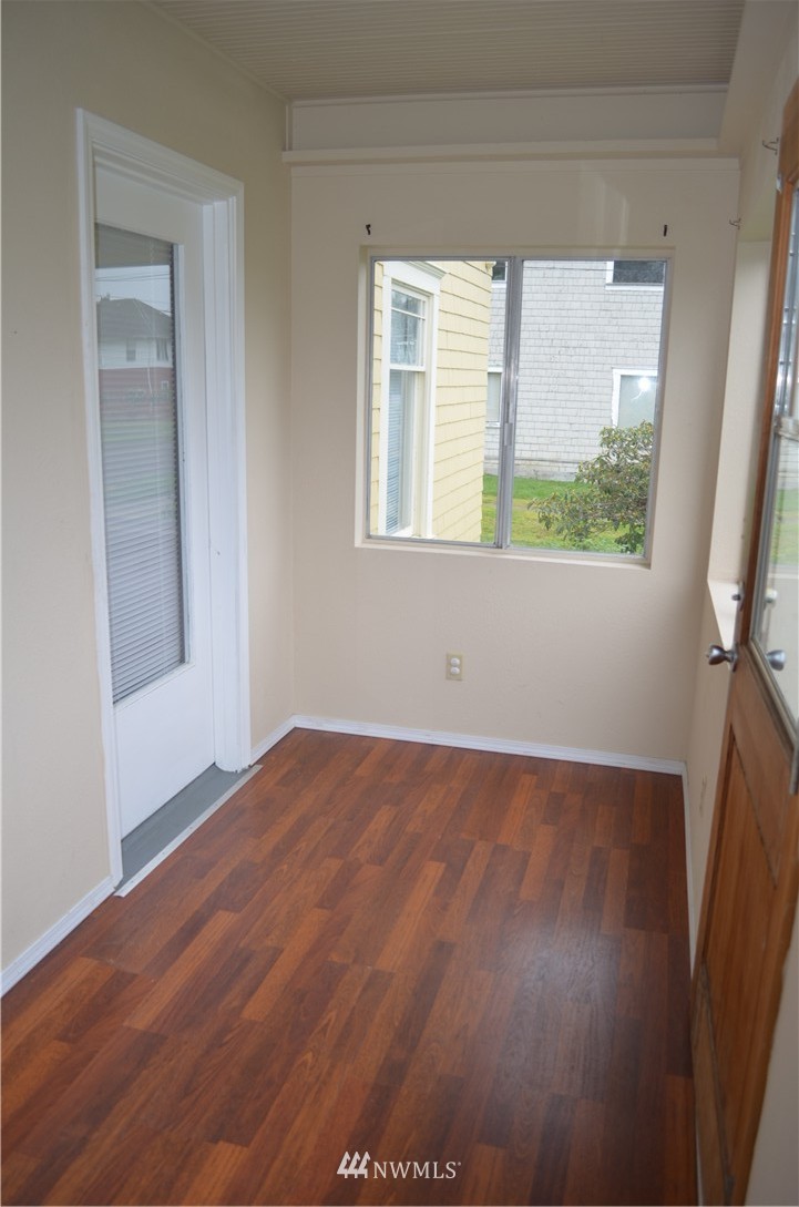 1332 3rd Street Cosmopolis, WA 98537 - Photo 5 of 23 Gallery Image 5