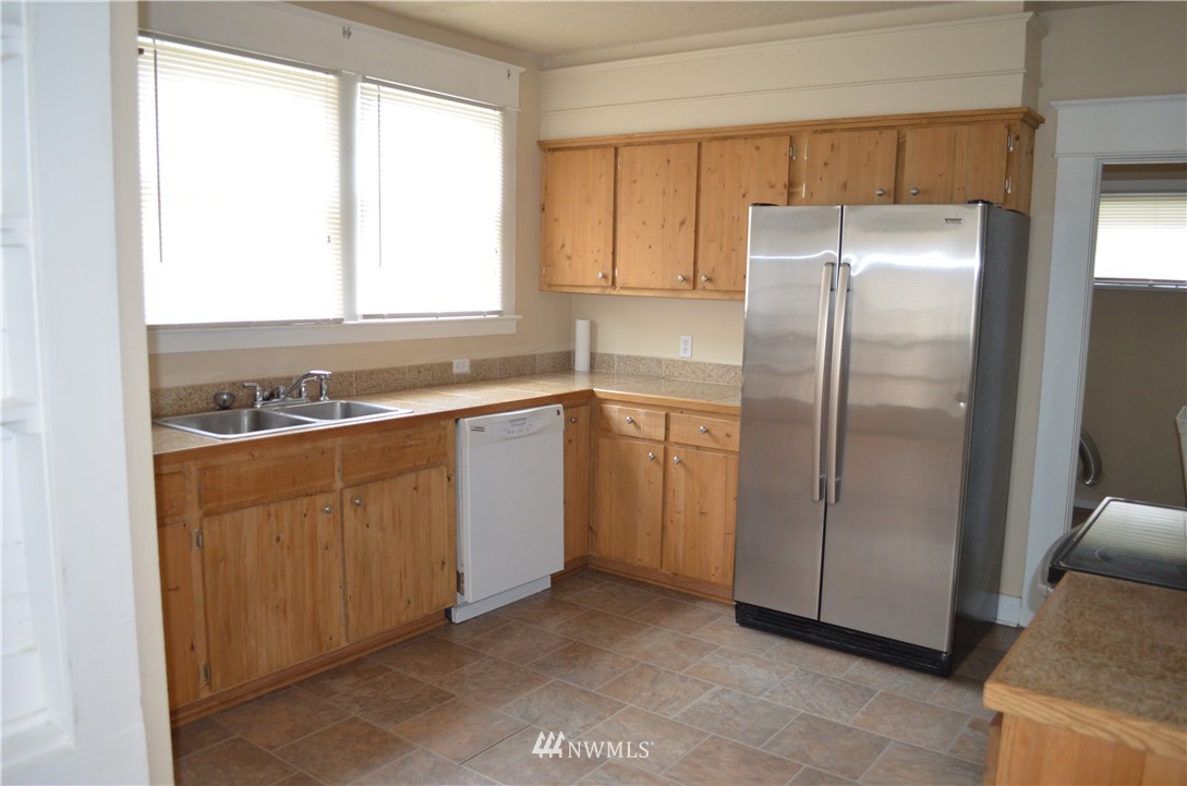 1332 3rd Street Cosmopolis, WA 98537 - Photo 8 of 23 Gallery Image 8