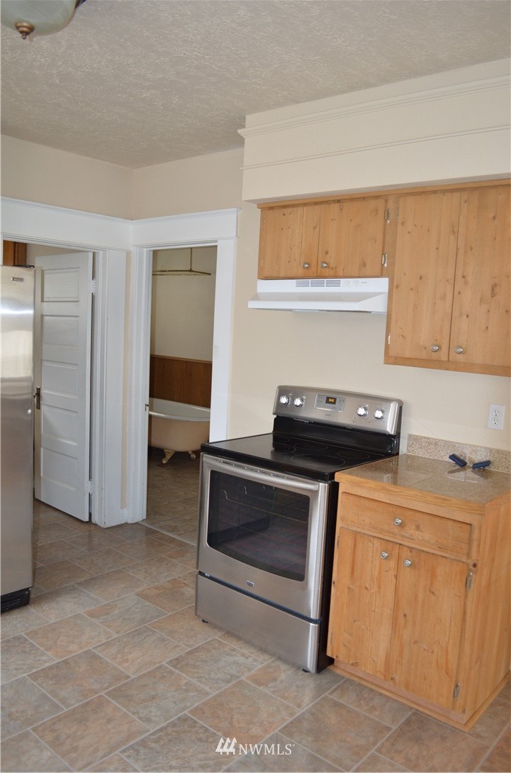 1332 3rd Street Cosmopolis, WA 98537 - Photo 9 of 23 Gallery Image 9