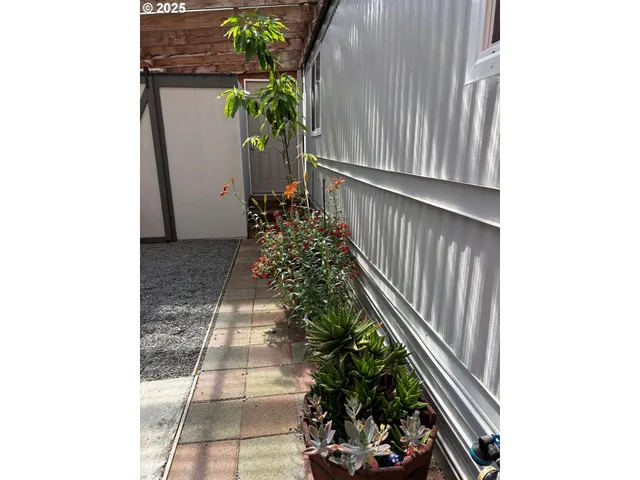 $150,000 | 98825 Pleasant Hill Drive, Unit 6, Brookings, OR 97415