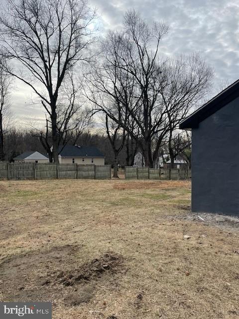 7 Federal Street Mount Laurel, NJ 08054 - Photo 6 of 13 Spacious yard framed by towering trees.