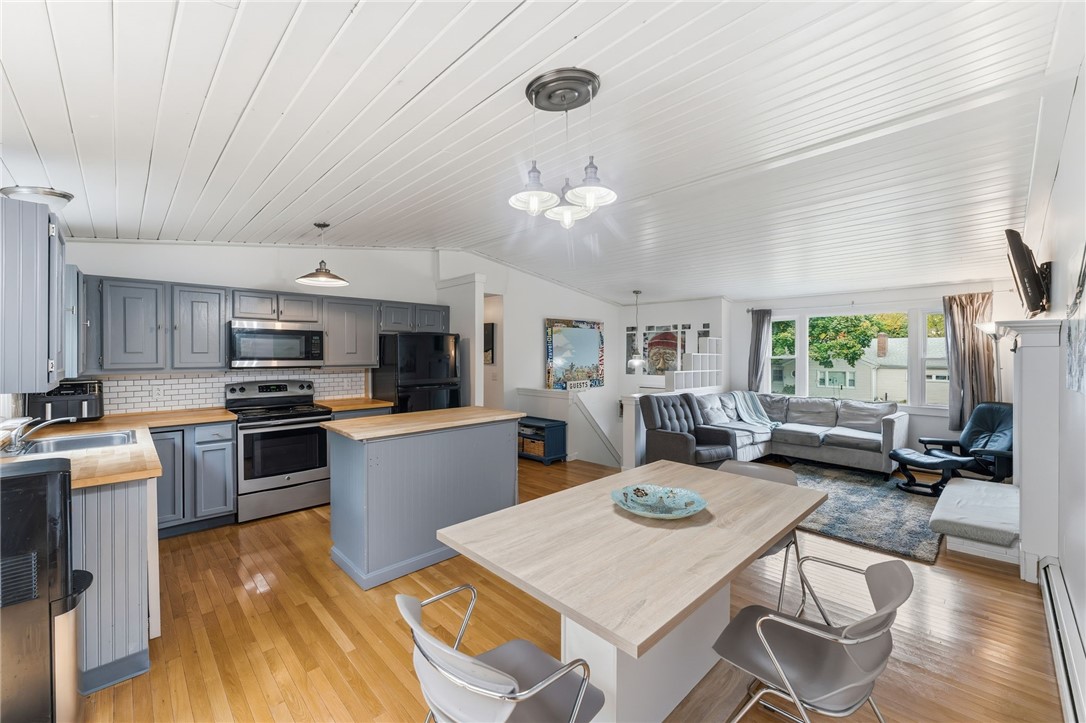 6 Hazelton Road Barrington, RI 02806 - Photo 9 of 43 Gallery Image 9