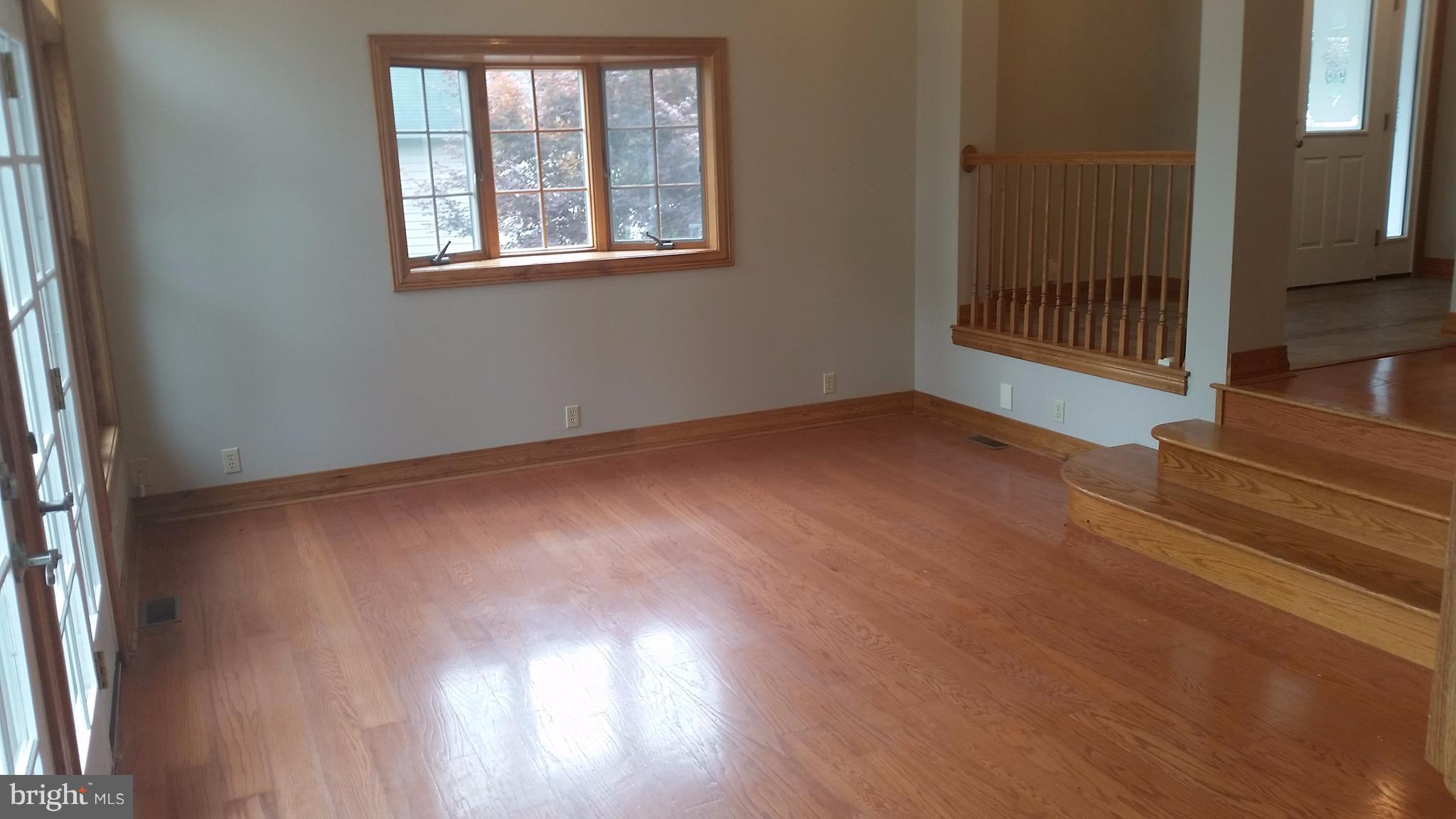 11892 Gehr Road Waynesboro, PA 17268 - Photo 13 of 30 Living Room