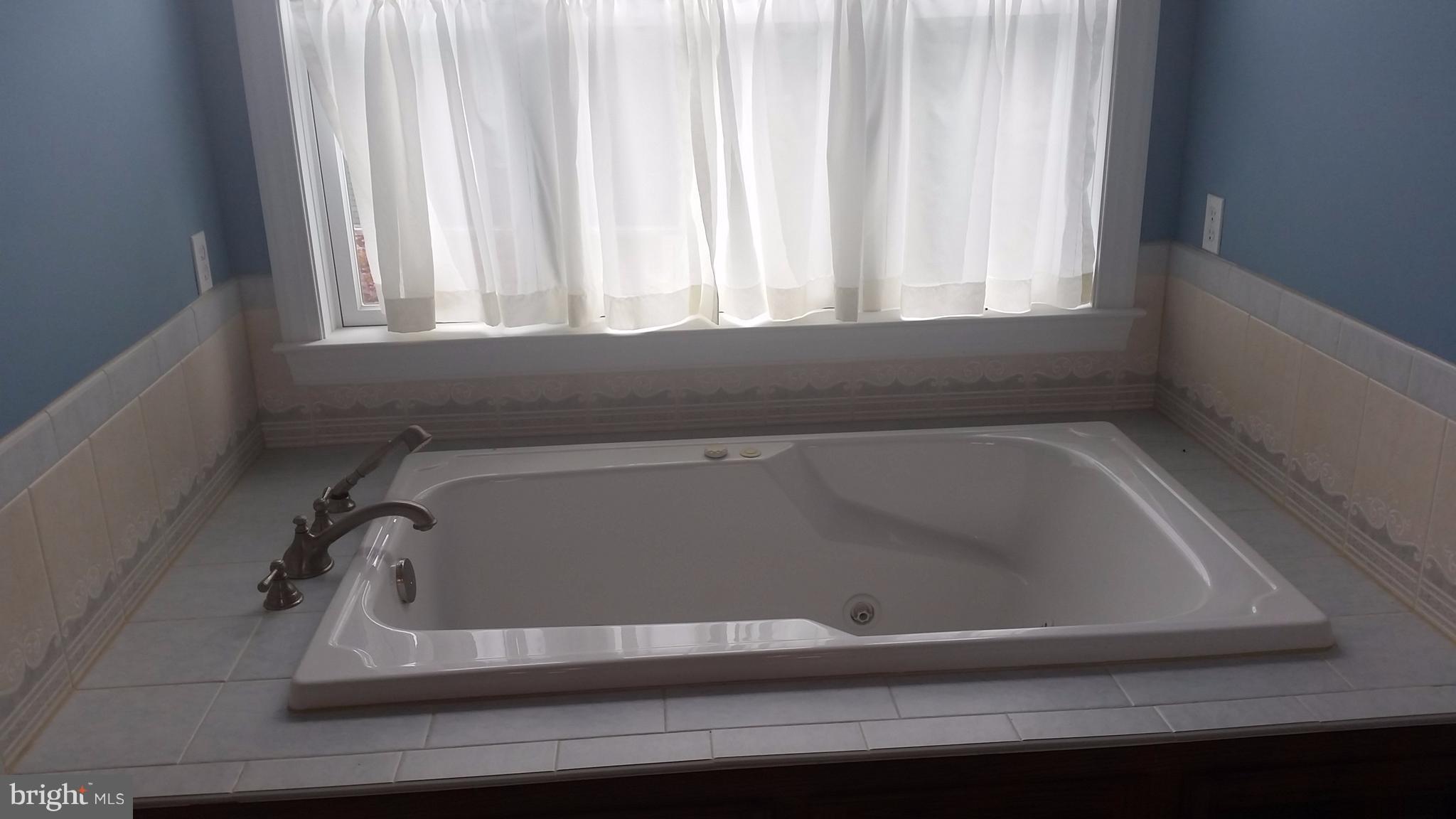 11892 Gehr Road Waynesboro, PA 17268 - Photo 28 of 30 Bath (Master)