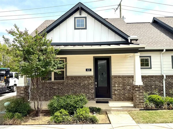 $1,599 | 2501 Ascension Boulevard, Unit 621, Arlington, TX 76006