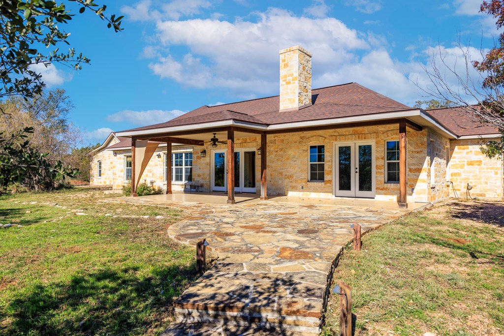803 Funf Kinder Road Fredericksburg, TX 78624 - Photo 28 of 43 Gallery Image 28