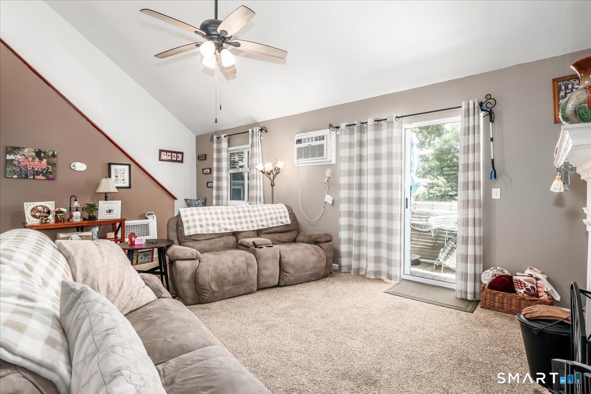 136 Pembroke Road, Unit 652 Danbury, CT 06811 - Photo 4 of 24