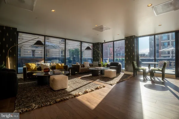 $6,030 | 200 South Broad Street, Unit 317, Philadelphia, PA 19102