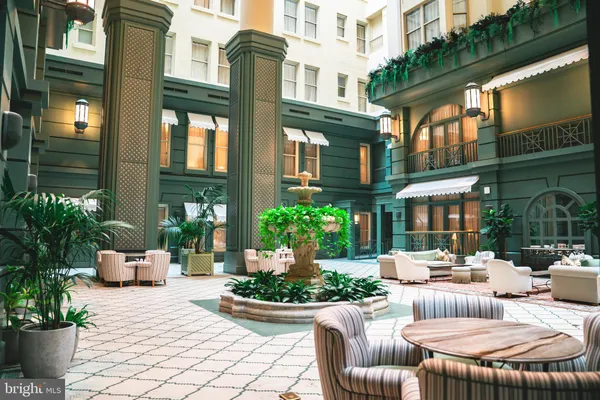 $6,030 | 200 South Broad Street, Unit 317, Philadelphia, PA 19102