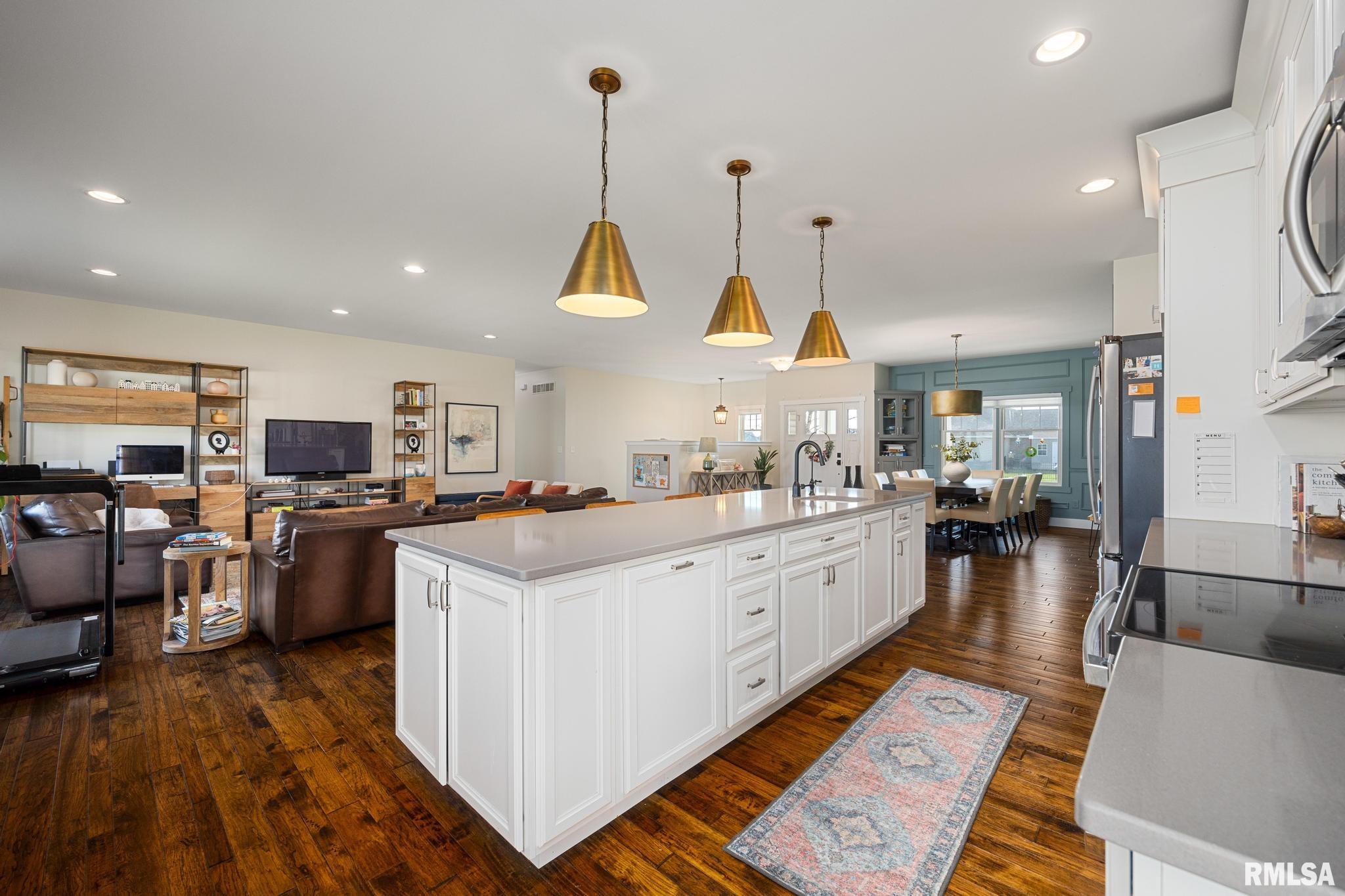 1401 Mitchell Street Washington, IL 61571 - Photo 11 of 61