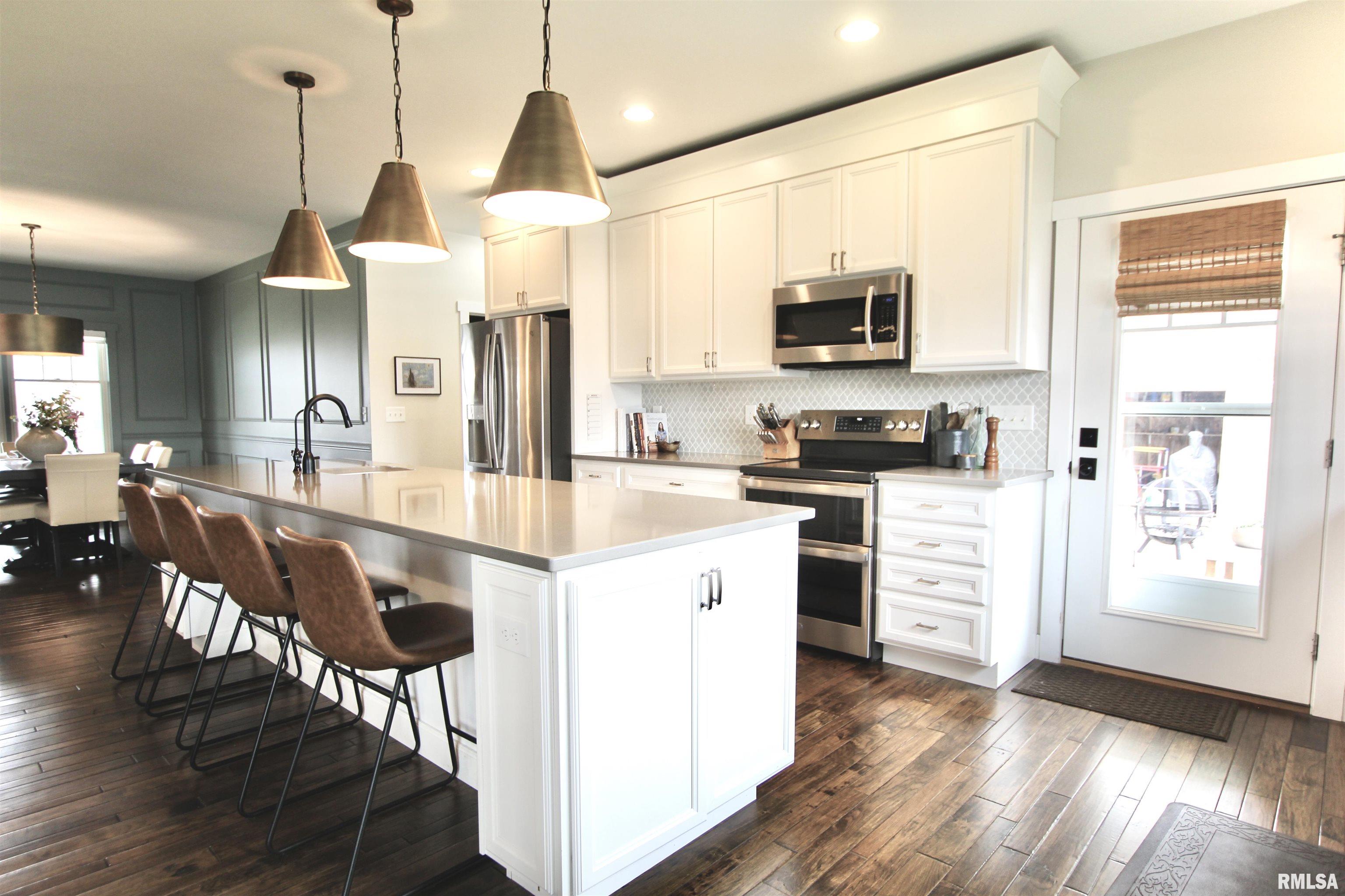 1401 Mitchell Street Washington, IL 61571 - Photo 16 of 61