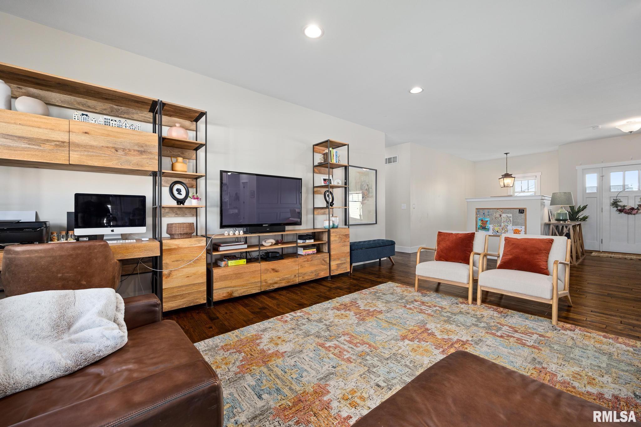 1401 Mitchell Street Washington, IL 61571 - Photo 10 of 61