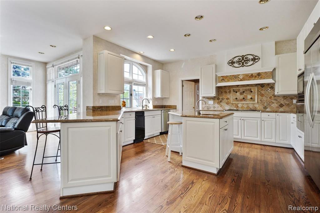 801 Peach Tree Lane Rochester Hills, MI 48306 - Photo 12 of 54