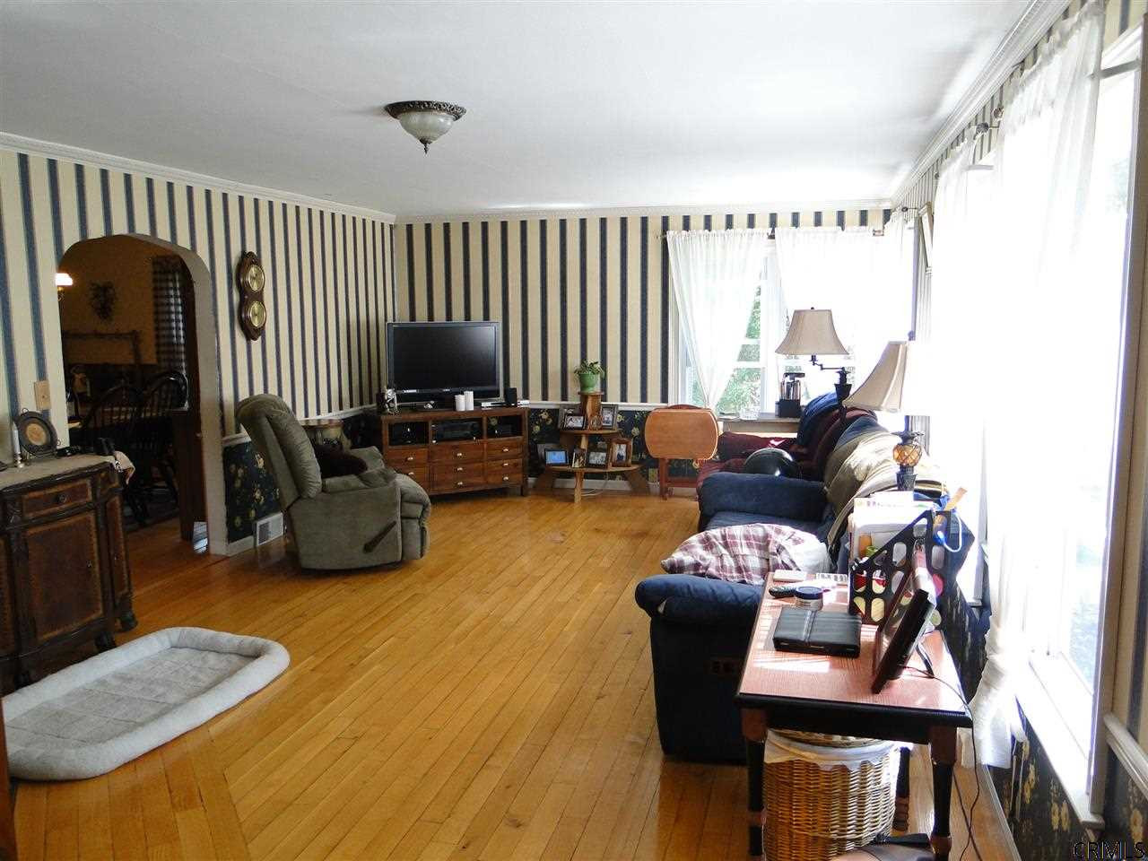2909 West Old State Road Schenectady, NY 12303 - Photo 8 of 18 Photo 8