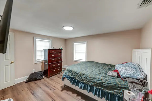 $739,900 | 85 Bayview Avenue, East Patchogue, NY 11772