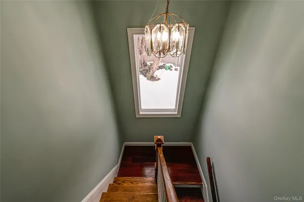 $739,900 | 85 Bayview Avenue, East Patchogue, NY 11772