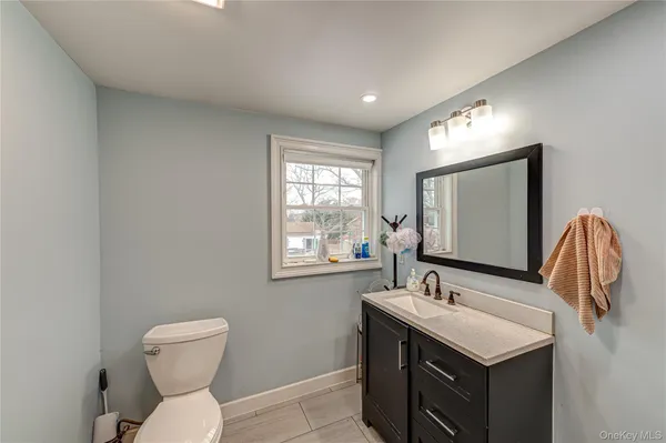 $739,900 | 85 Bayview Avenue, East Patchogue, NY 11772