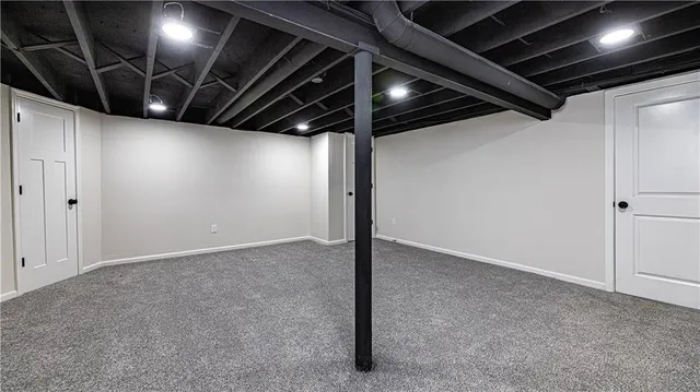 $489,900 | 126 East Bridlespur Drive, Kansas City, MO 64114