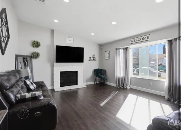 $425,000 | Undisclosed Address, Tehachapi, CA 93561