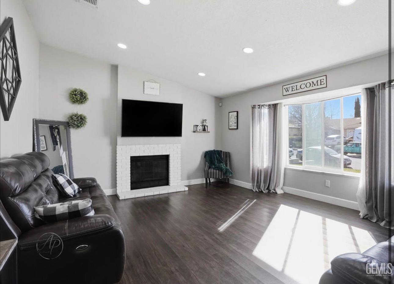 Undisclosed Address Tehachapi, CA 93561 - Photo 6 of 28